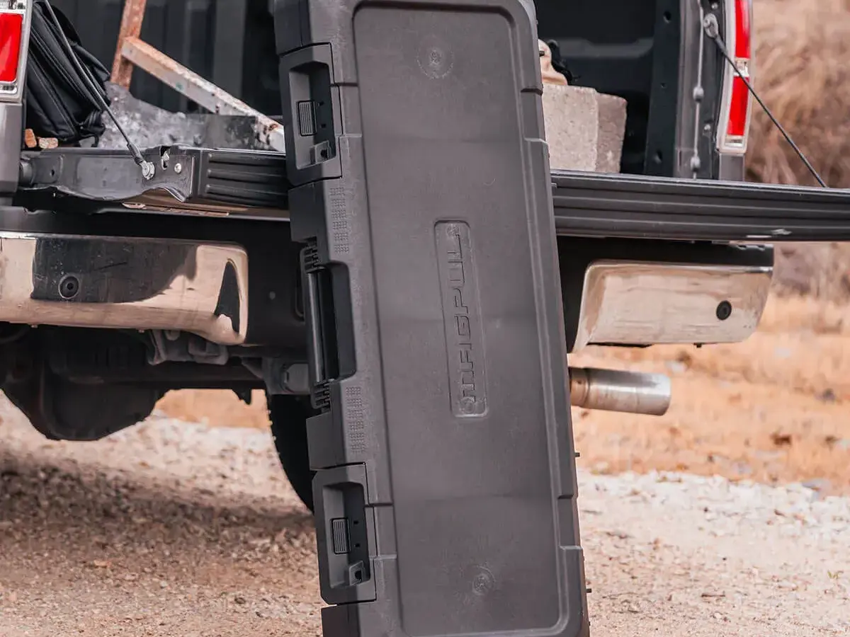 R44 DAKA Hard Case Black - photo 2