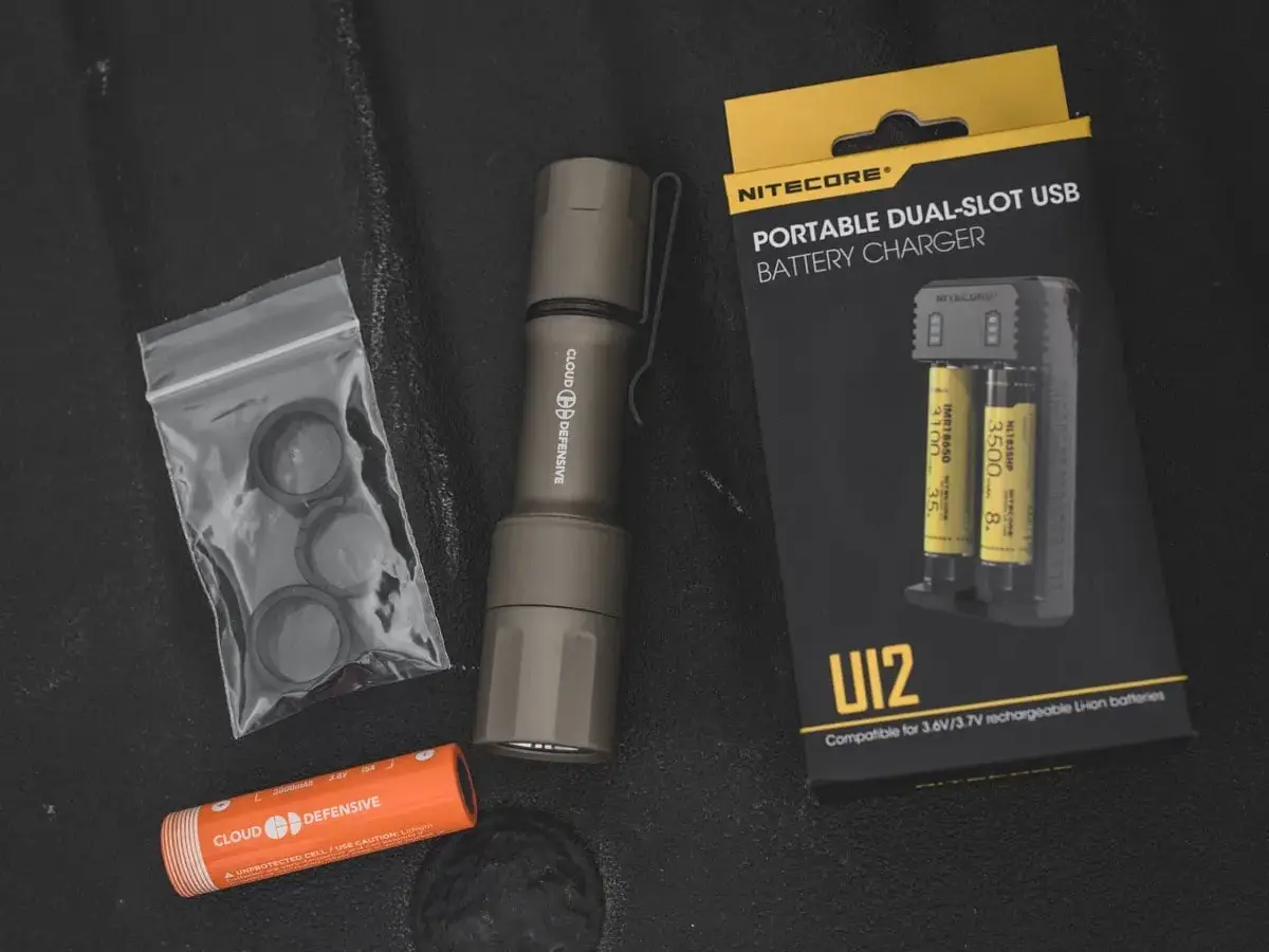 MCH-EDC 2.0 Dual-Fuel Everyday Carry Flashlight 1700 Lum FDE - photo 2