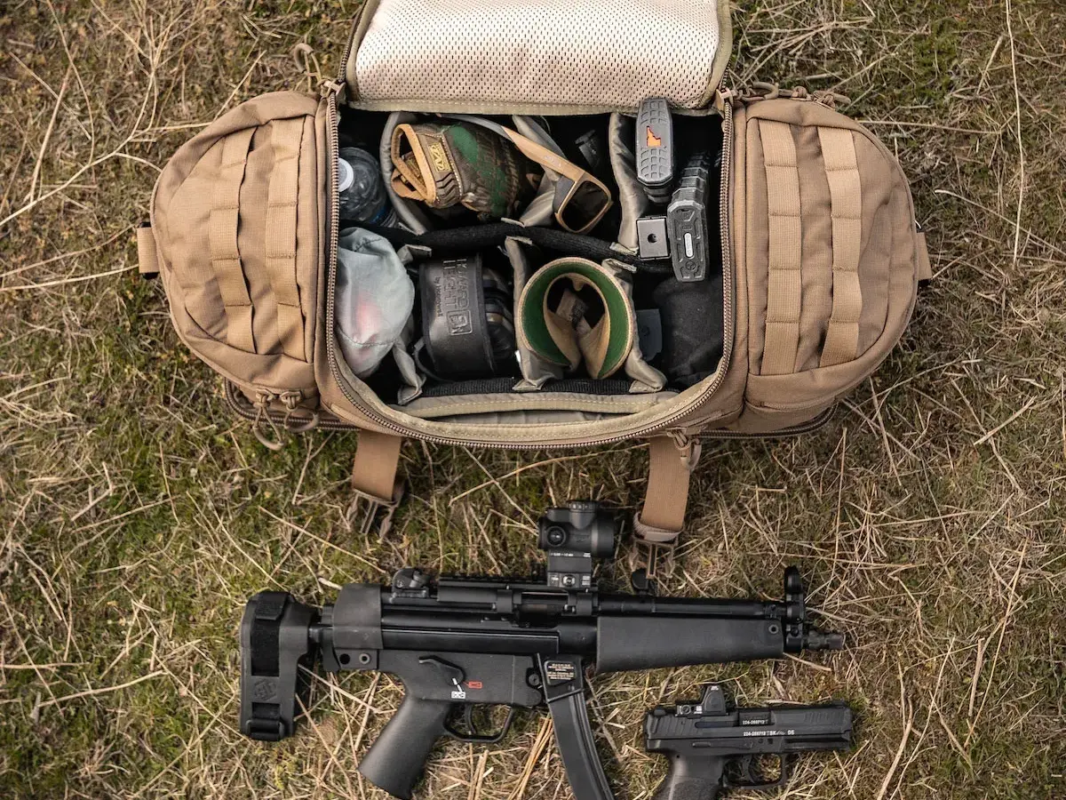 R1 Bang Bang Range Bag Dry Earth - photo 8