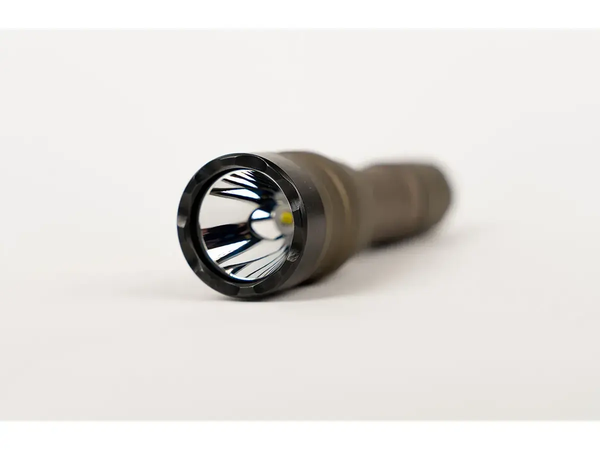 MCH-DUTY Dual-Fuel Hi-Output Flashlight 1800 Lumen FDE - photo 6