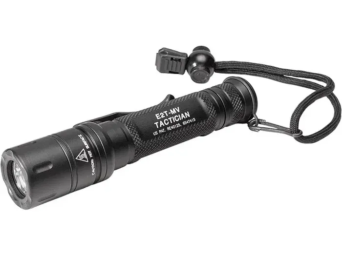 Dual-Output LED Flashlight W/Maxvision 800 Lumen Black - photo 4