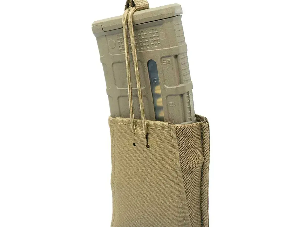 Single Rifle 5.56 NATO Magazine Pouch w/Bungee Retention Coy