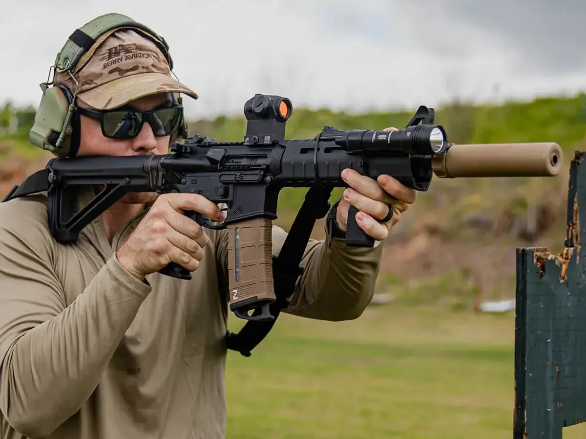MOE-SL Carbine Length Handguard, Black - photo 3