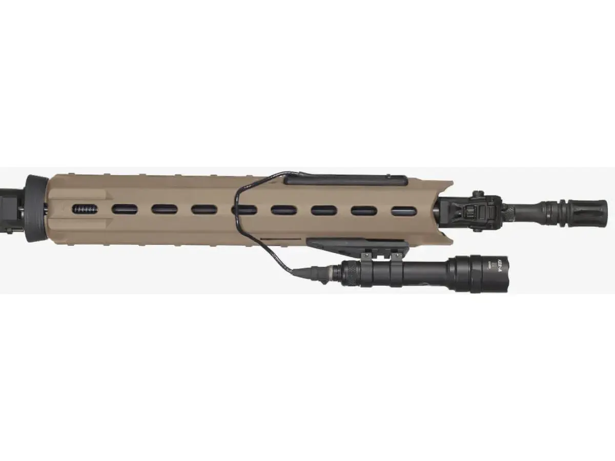 MOE Handguard M-LOK Rifle Length for AR-15 FDE - photo 3