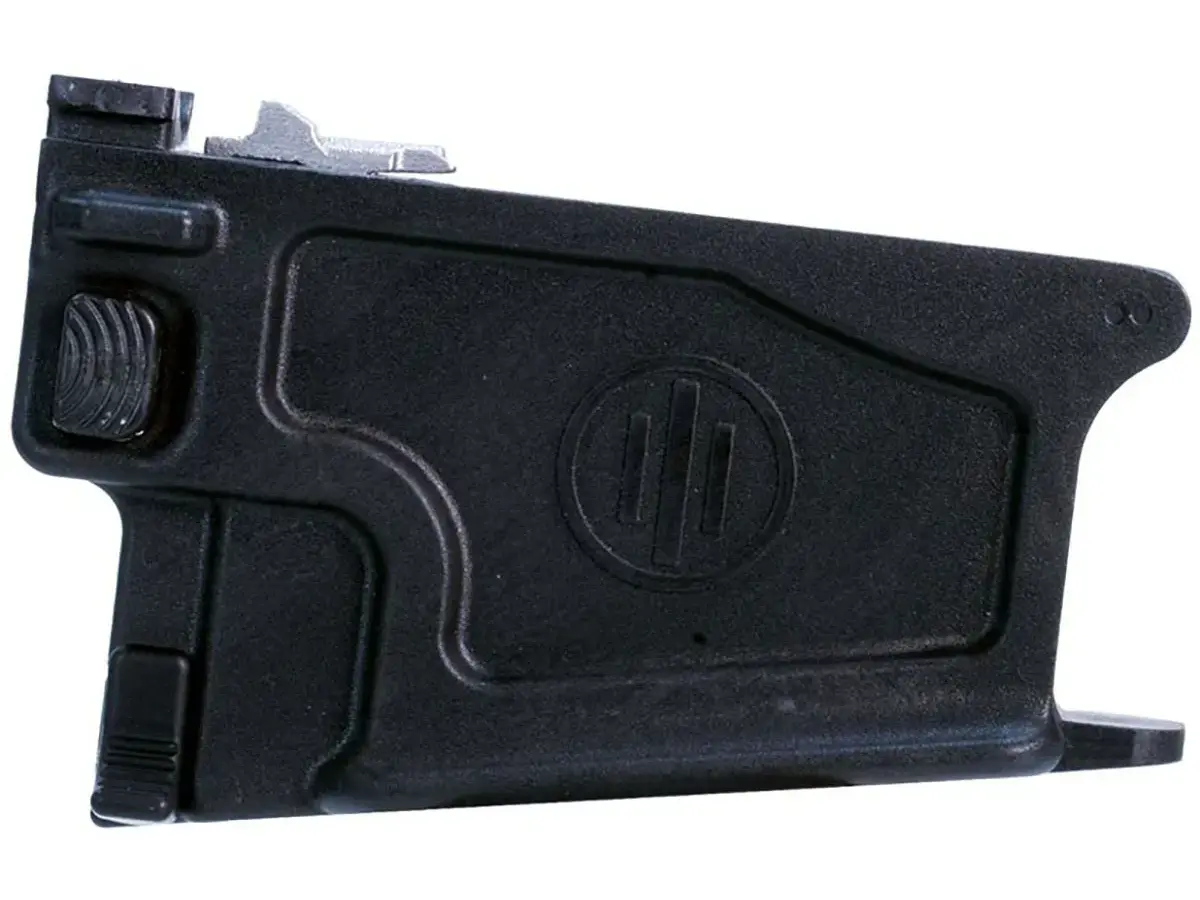 UXR 223 Wylde/300 AAC Blackout Magwell Assembly Black - photo 2