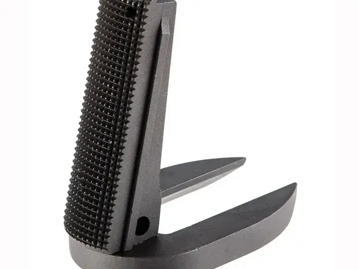1911 Govt Black Checkered Mag-Well MSH - photo 3