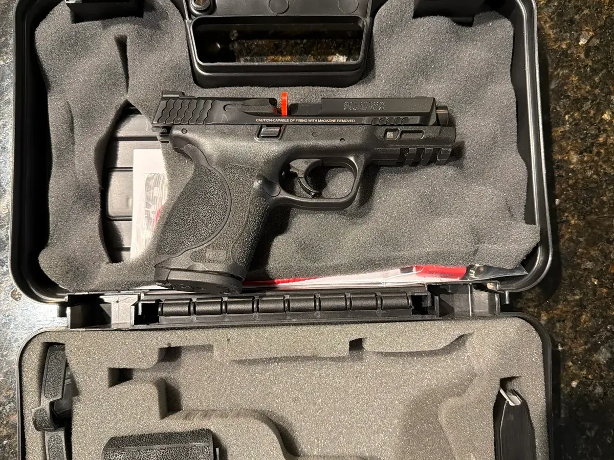 S&W M&P 2.0 Compact - photo 2