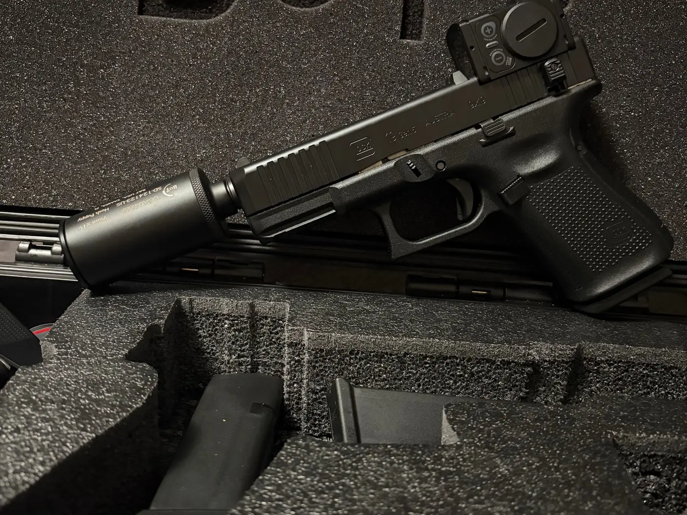 B&T Glock 19 Hush Puppy Kit - photo 3