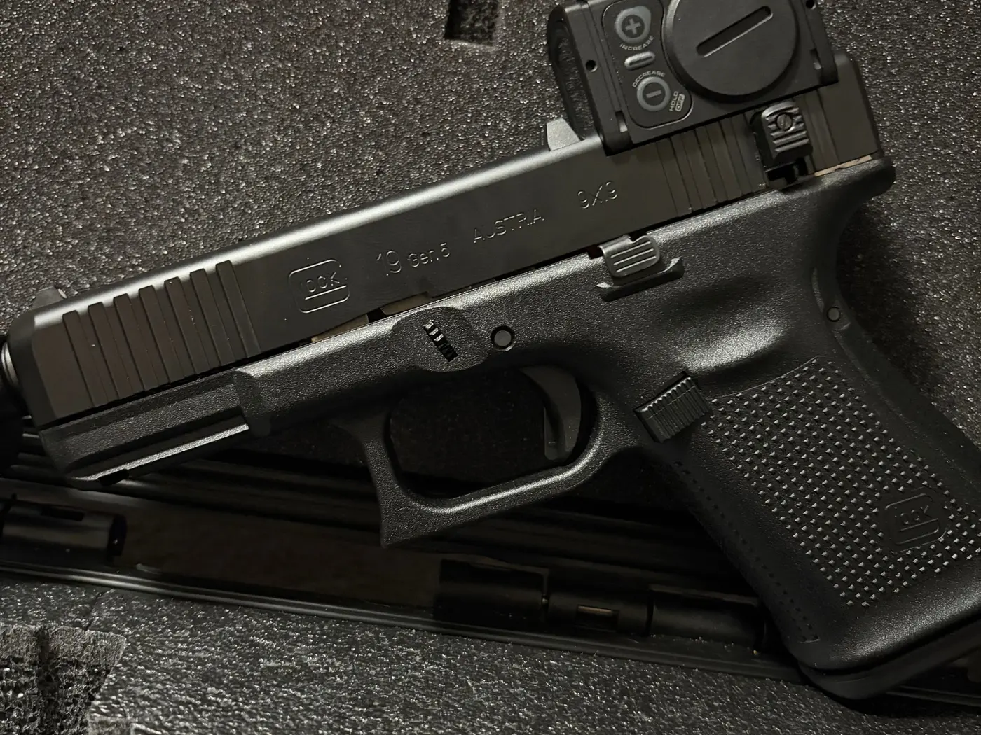 B&T Glock 19 Hush Puppy Kit - photo 5