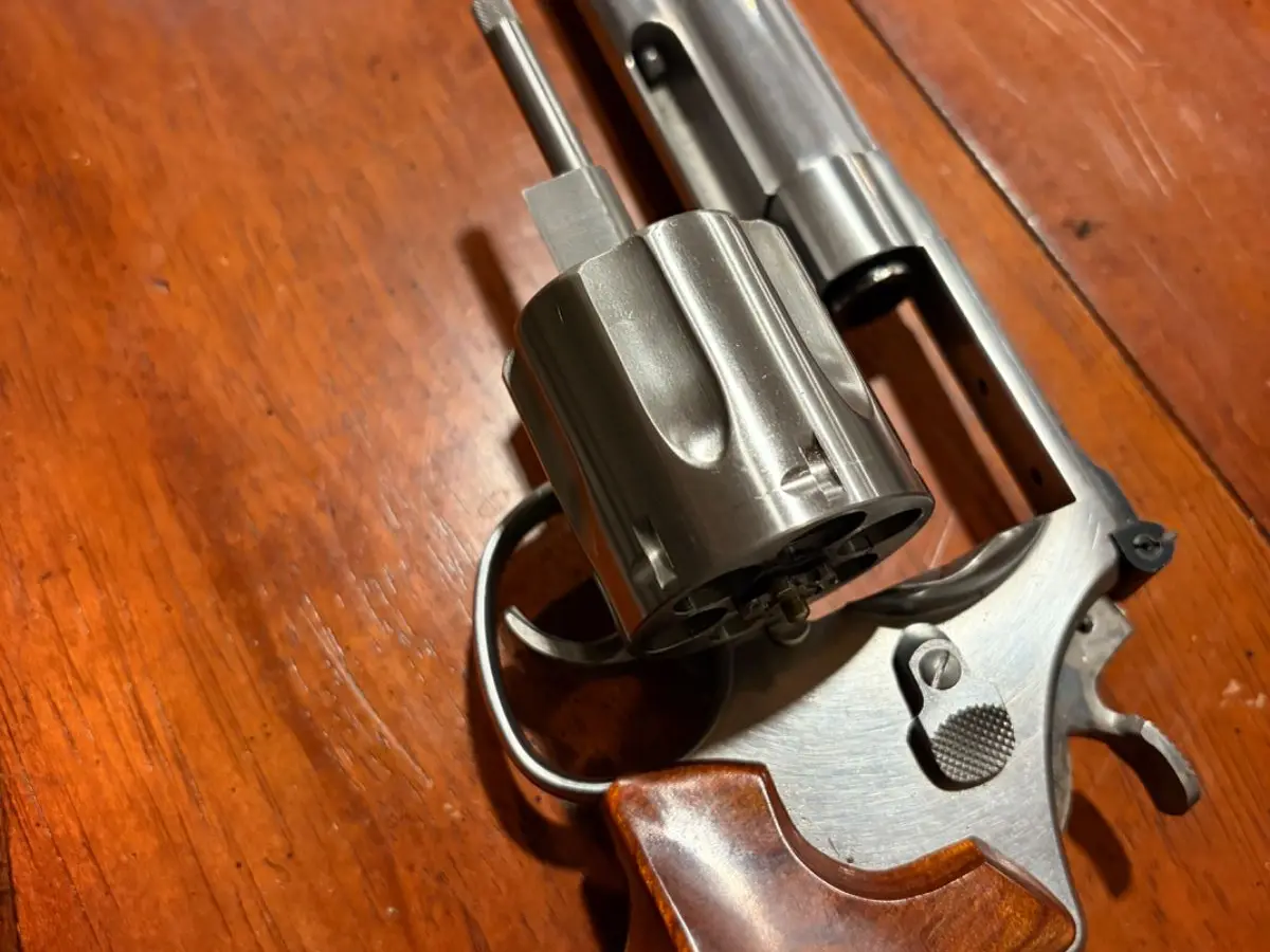 Smith and Wesson 629-4 - photo 3