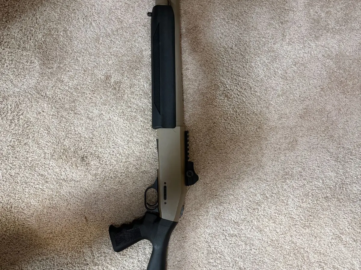 Mossburg 930 12 gauge tactical shotgun - photo 2