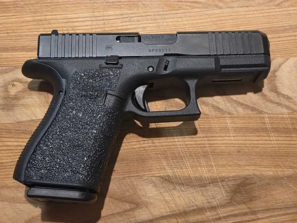 Glock 19 Gen5 FXD BPEB517 9mm w/ 3 15 rnd Mags - photo 2