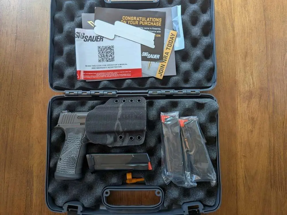 Sig Sauer P365 AXG Legion 9mm Comp – 3 17rd Mags – Incog X Holster