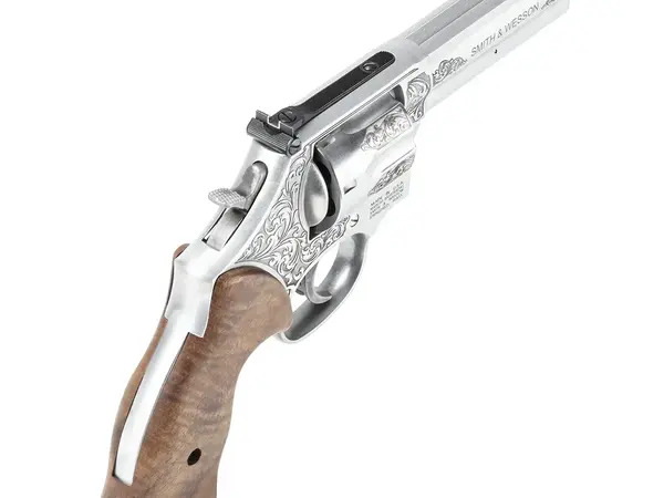 Smith & Wesson Model 686 Plus Engraved .357 Magnum/.38 Special +P, 4.13" Barrel, Stainless Steel