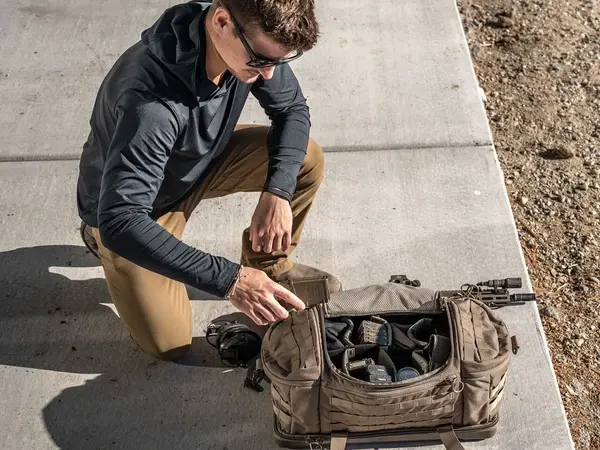 R1 Bang Bang Range Bag Dry Earth