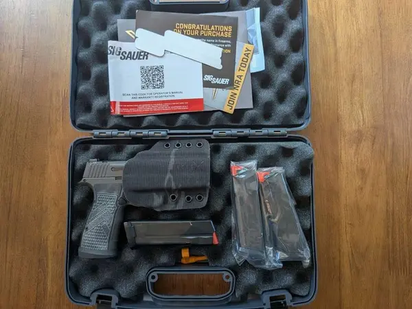 Sig Sauer P365 AXG Legion 9mm Comp – 3 17rd Mags – Incog X Holster